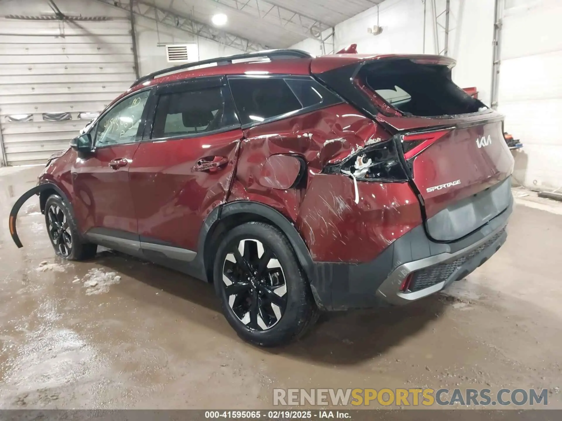 3 Photograph of a damaged car 5XYK6CAF6PG119106 KIA SPORTAGE 2023