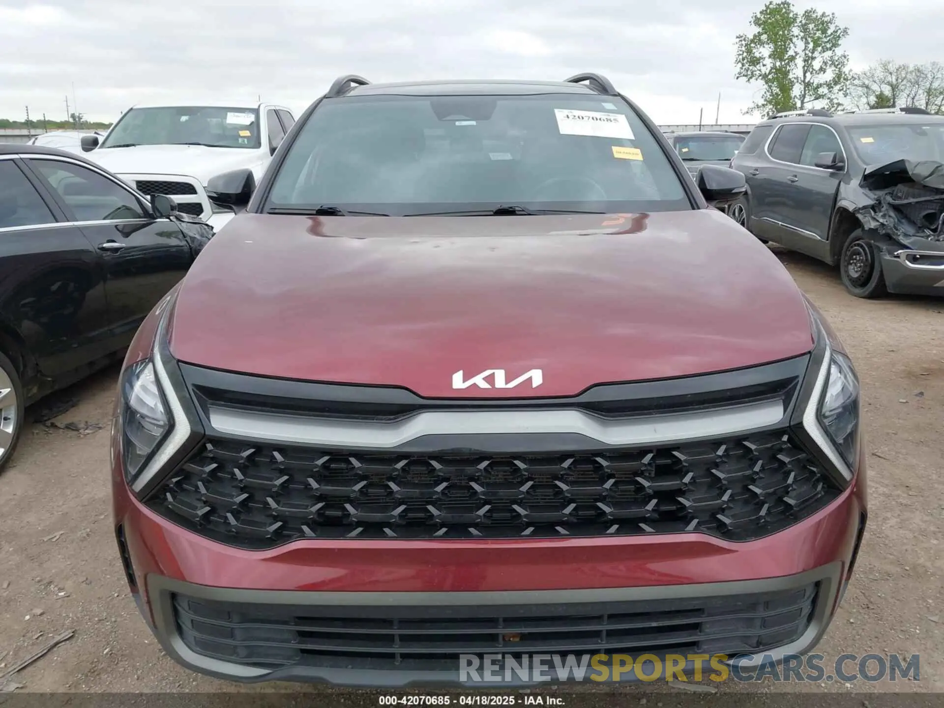 12 Photograph of a damaged car 5XYK6CAF9PG109234 KIA SPORTAGE 2023