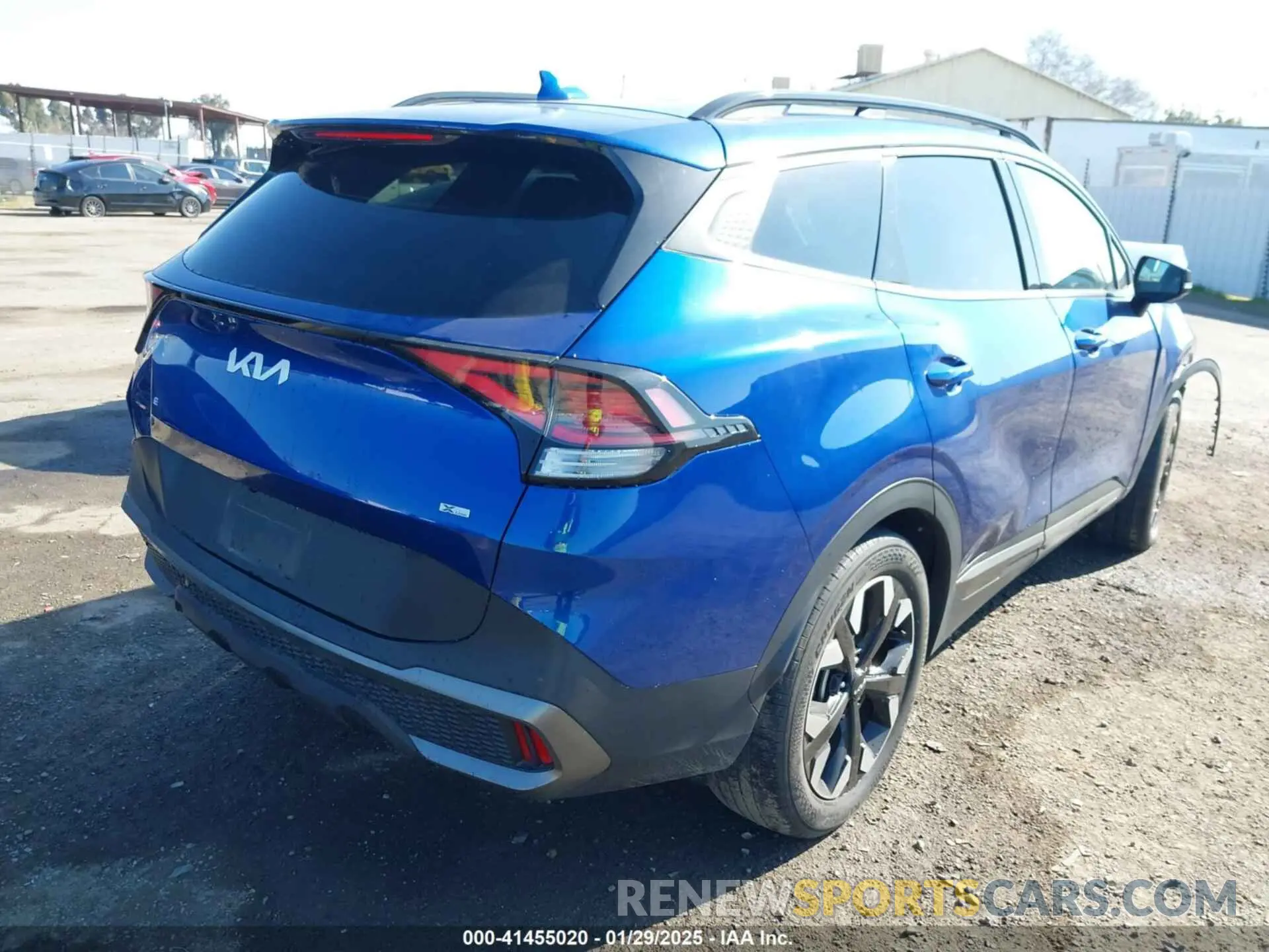 4 Photograph of a damaged car 5XYK6CAFXPG015749 KIA SPORTAGE 2023