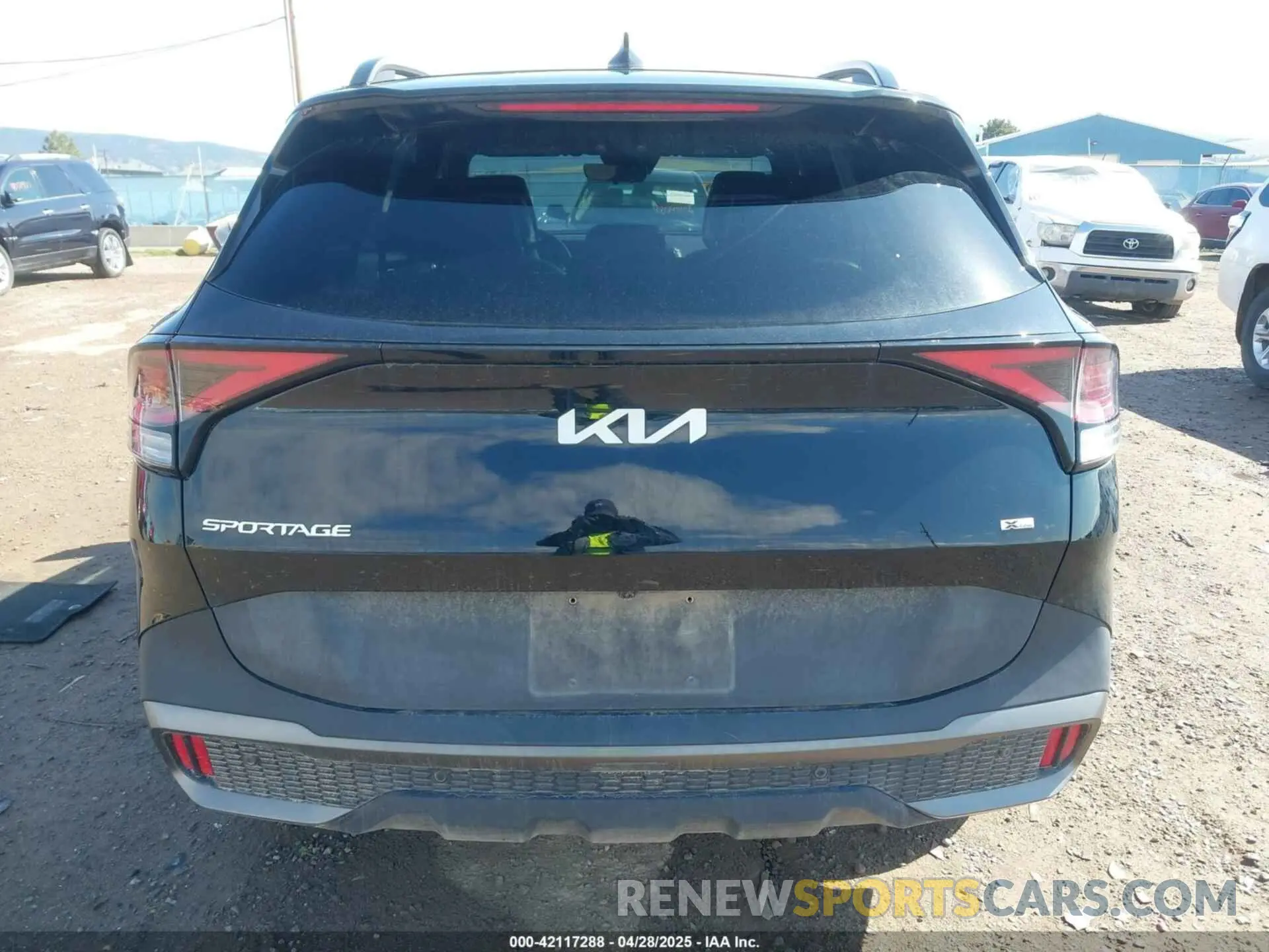 16 Photograph of a damaged car 5XYK6CAFXPG018991 KIA SPORTAGE 2023
