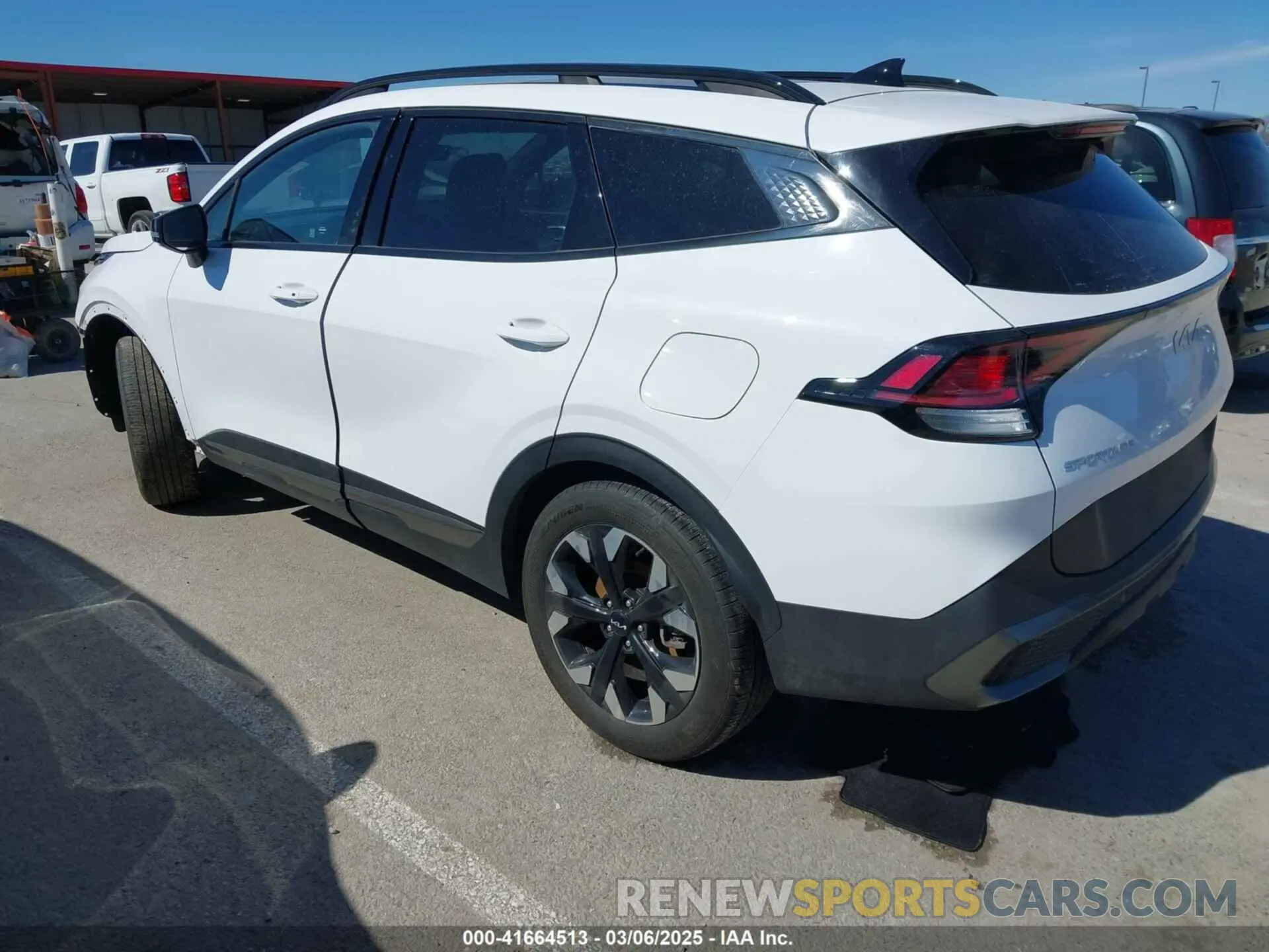 3 Photograph of a damaged car 5XYK6CAFXPG102356 KIA SPORTAGE 2023