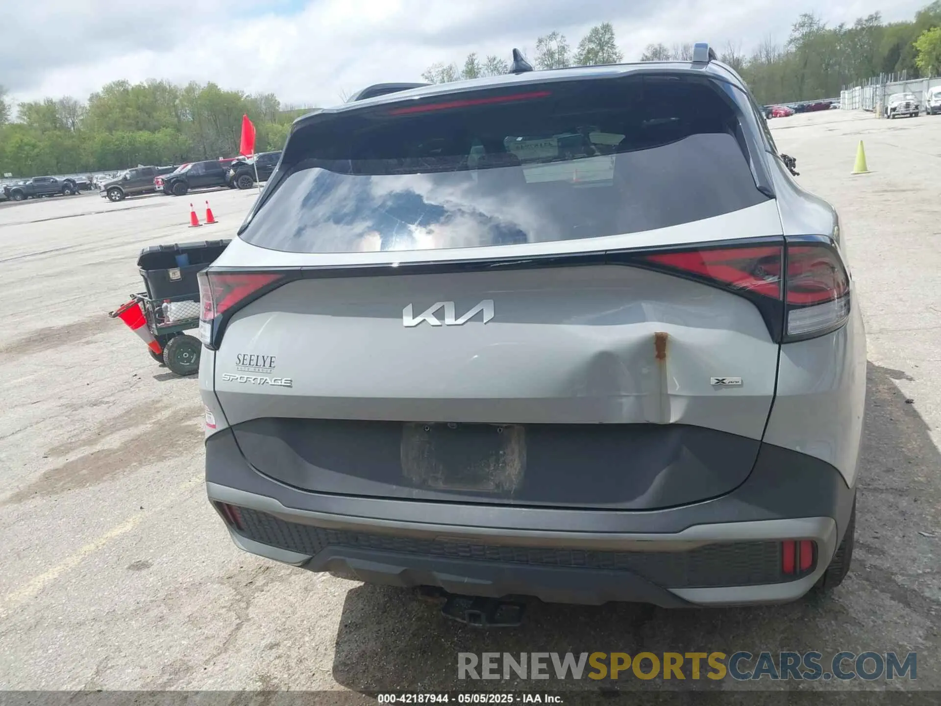 16 Photograph of a damaged car 5XYK7CAF2PG053554 KIA SPORTAGE 2023