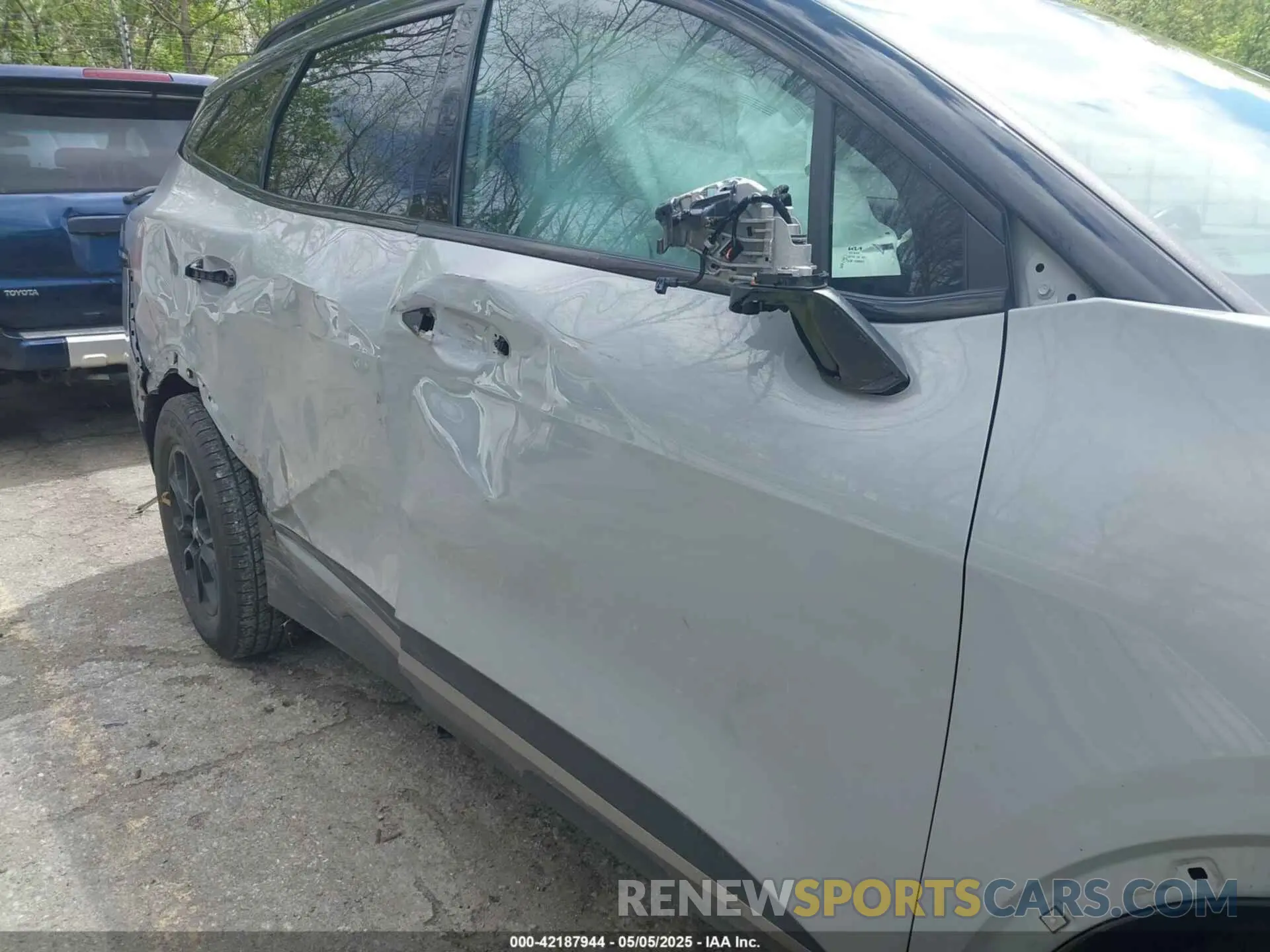 6 Photograph of a damaged car 5XYK7CAF2PG053554 KIA SPORTAGE 2023