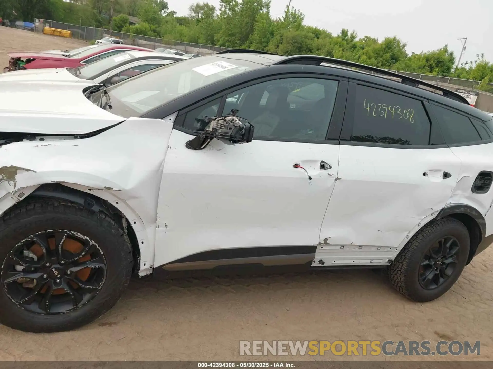14 Photograph of a damaged car 5XYK7CAF4PG038361 KIA SPORTAGE 2023
