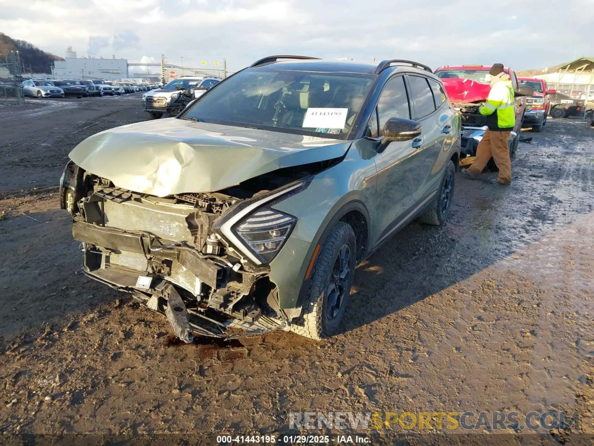 2 Photograph of a damaged car 5XYK7CAF8PG009221 KIA SPORTAGE 2023