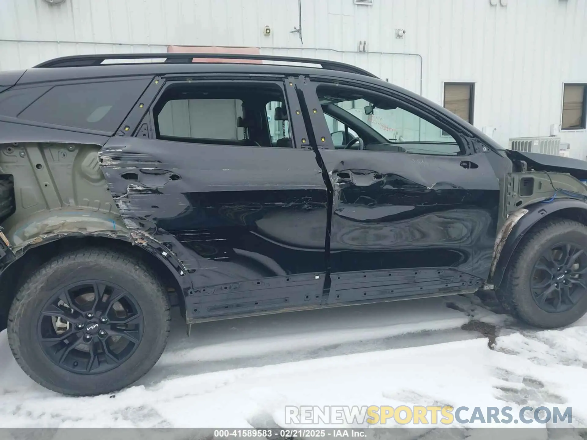 14 Photograph of a damaged car 5XYK7CAFXPG136150 KIA SPORTAGE 2023