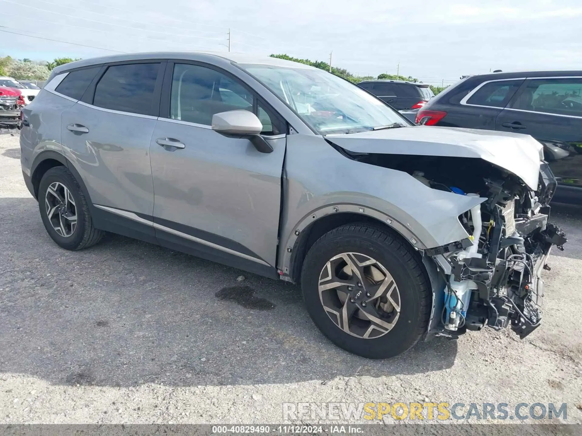 1 Photograph of a damaged car KNDPU3AF0P7034089 KIA SPORTAGE 2023