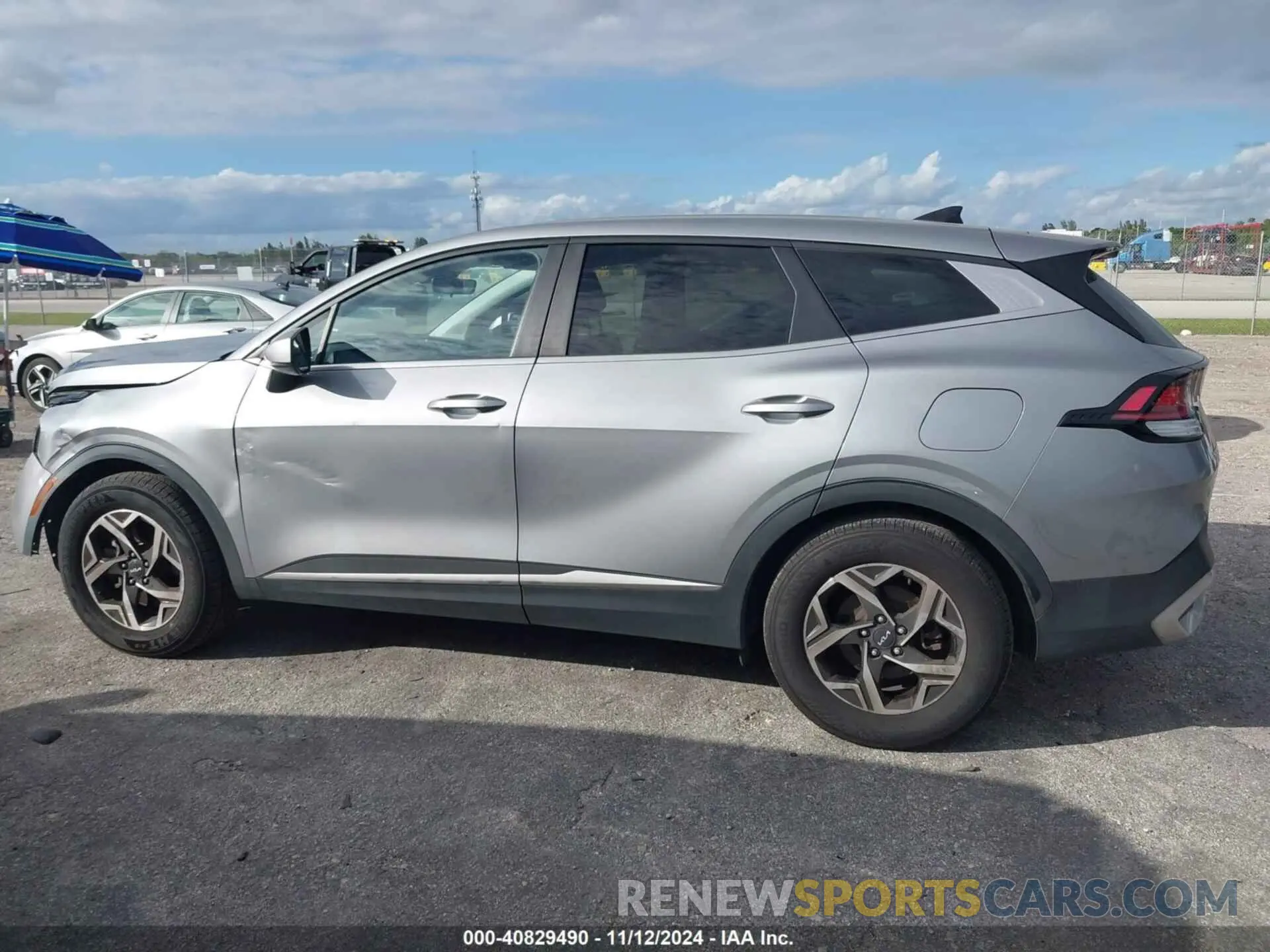14 Photograph of a damaged car KNDPU3AF0P7034089 KIA SPORTAGE 2023