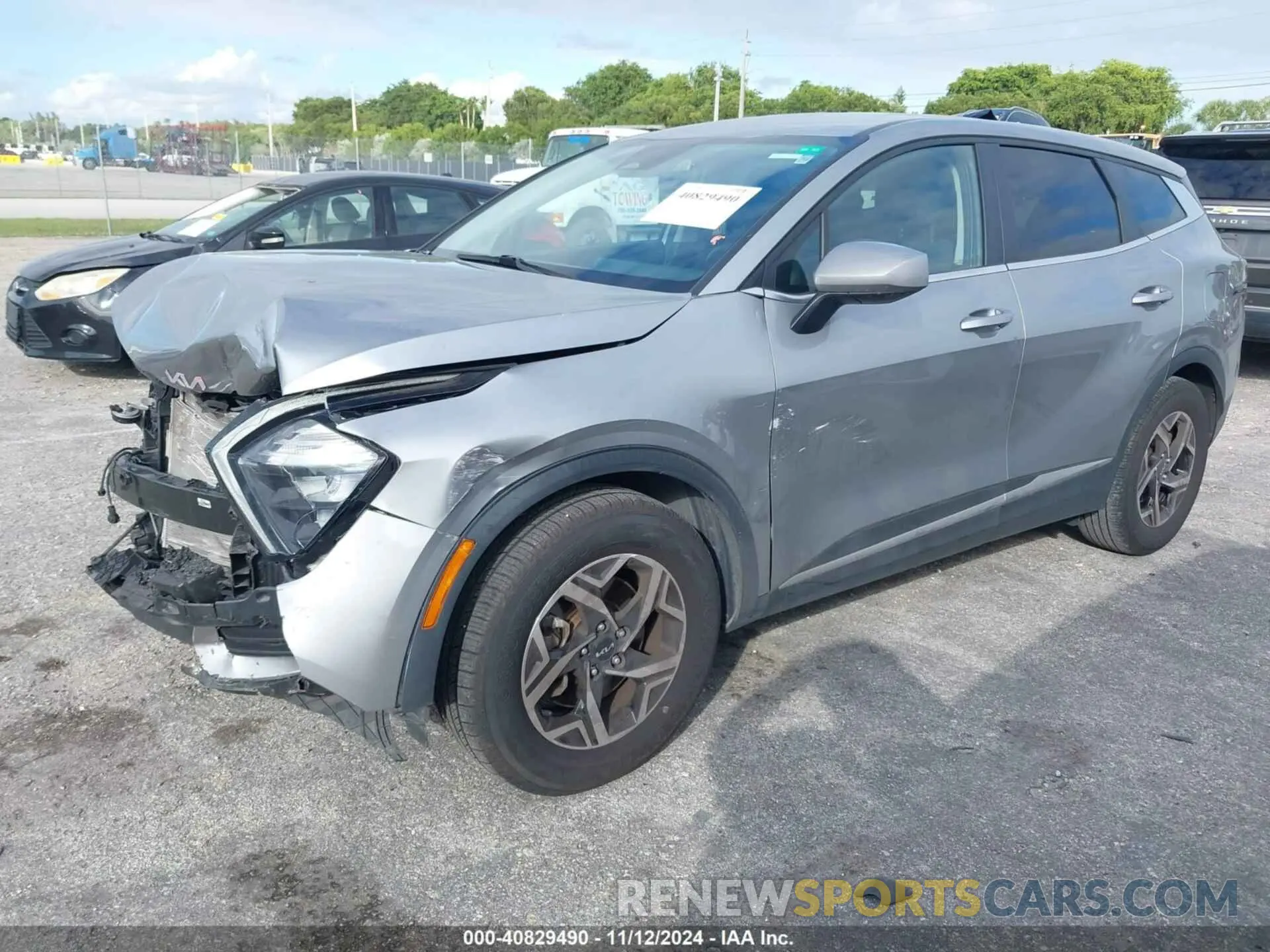 2 Photograph of a damaged car KNDPU3AF0P7034089 KIA SPORTAGE 2023