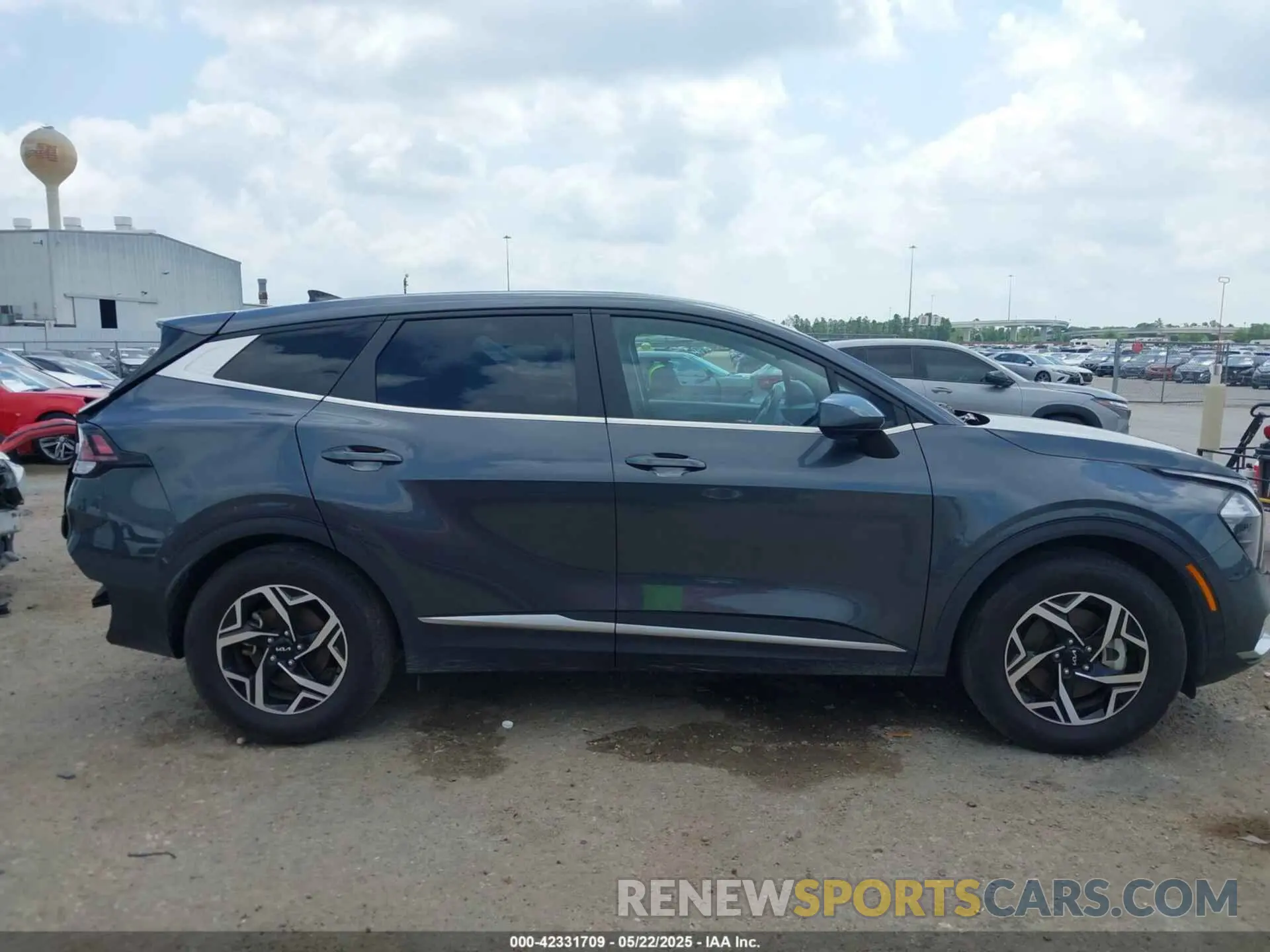 14 Photograph of a damaged car KNDPU3AF1P7167072 KIA SPORTAGE 2023
