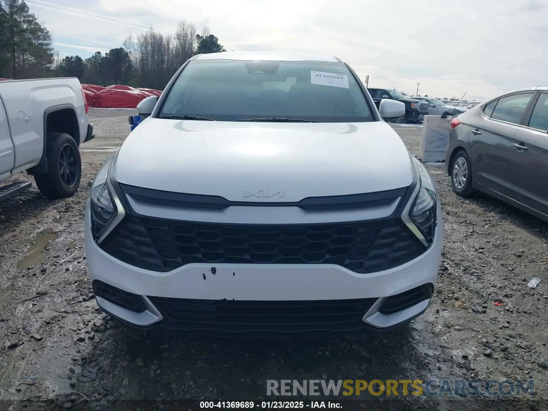 12 Photograph of a damaged car KNDPU3AF2P7033607 KIA SPORTAGE 2023