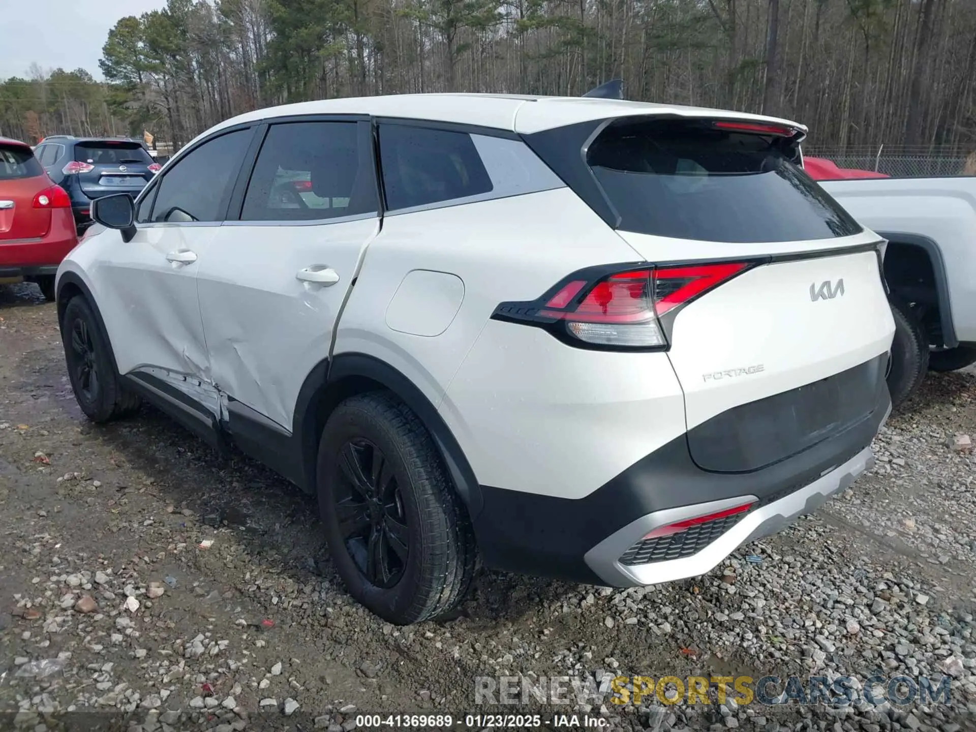 3 Photograph of a damaged car KNDPU3AF2P7033607 KIA SPORTAGE 2023