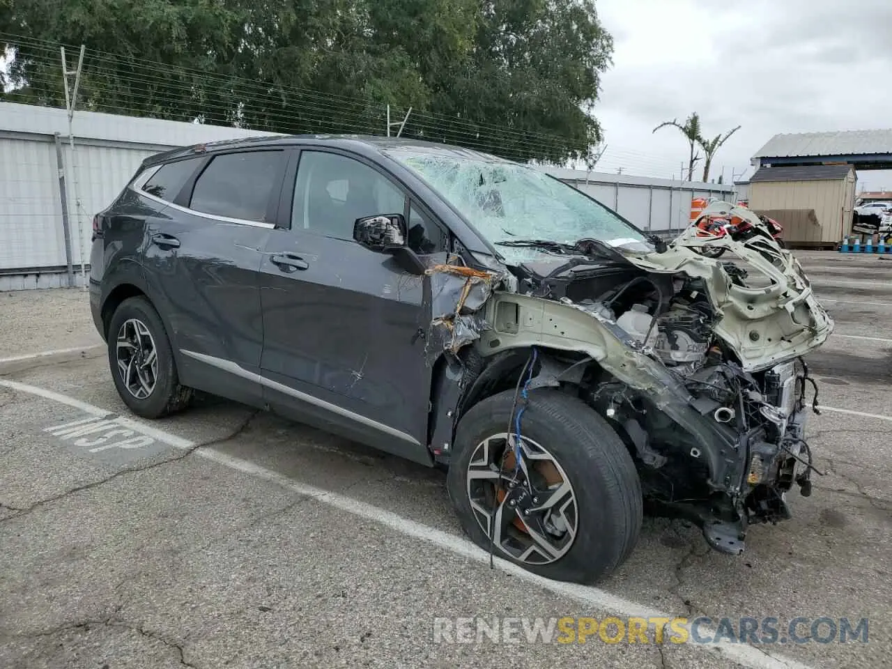 4 Photograph of a damaged car KNDPU3AF2P7153200 KIA SPORTAGE 2023