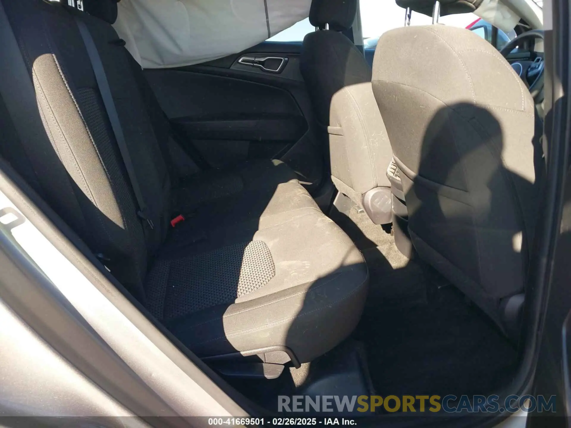 8 Photograph of a damaged car KNDPU3AF3P7172936 KIA SPORTAGE 2023