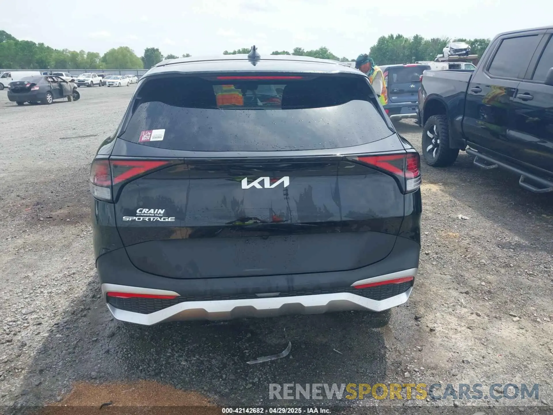 16 Photograph of a damaged car KNDPU3AF3P7186710 KIA SPORTAGE 2023