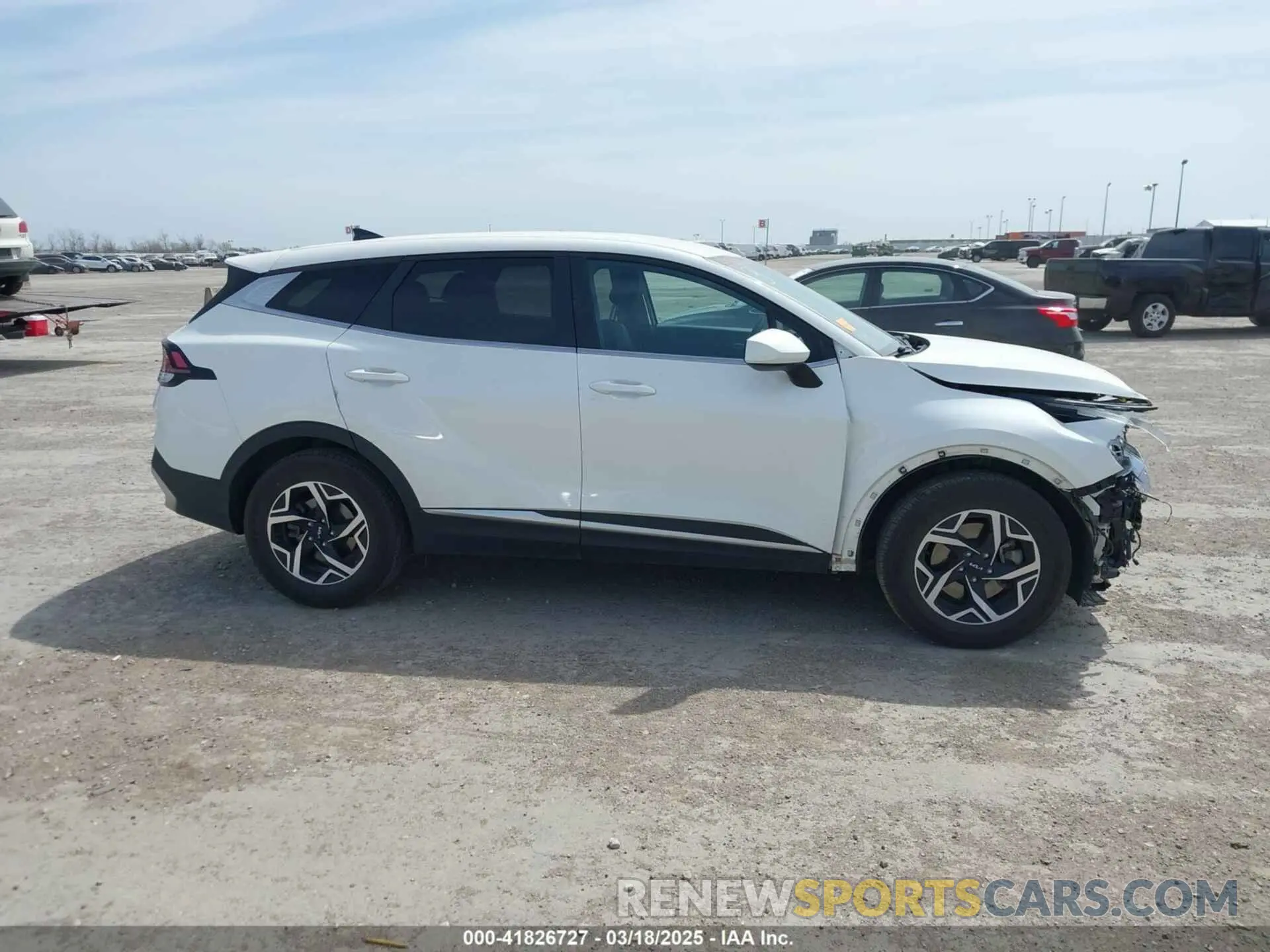 13 Photograph of a damaged car KNDPU3AF4P7036248 KIA SPORTAGE 2023