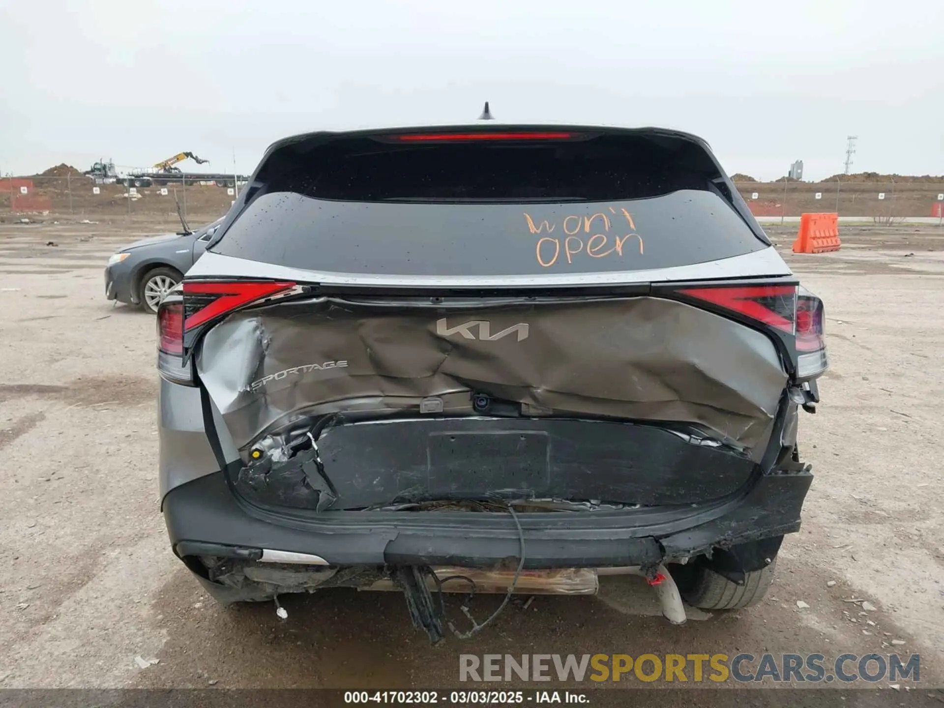 16 Photograph of a damaged car KNDPU3AF4P7131201 KIA SPORTAGE 2023