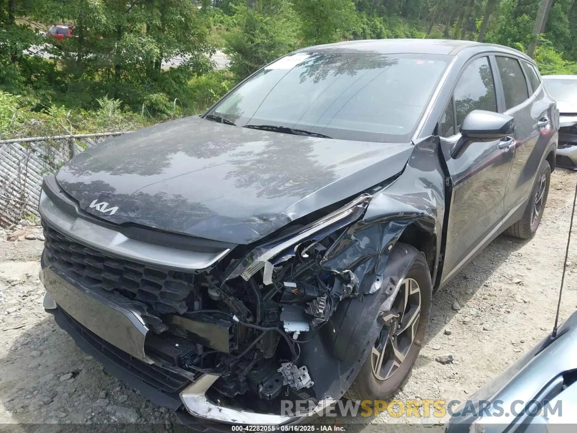 2 Photograph of a damaged car KNDPU3AF7P7034493 KIA SPORTAGE 2023