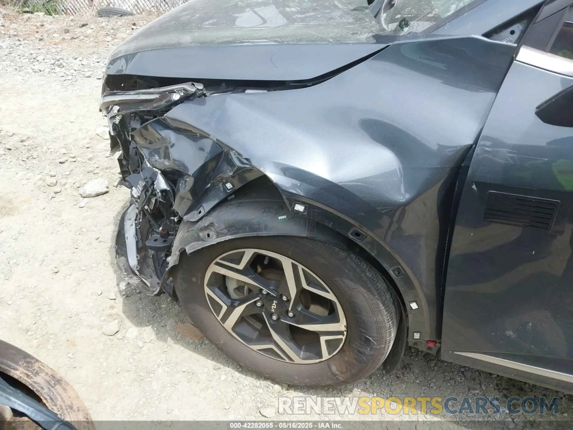 6 Photograph of a damaged car KNDPU3AF7P7034493 KIA SPORTAGE 2023