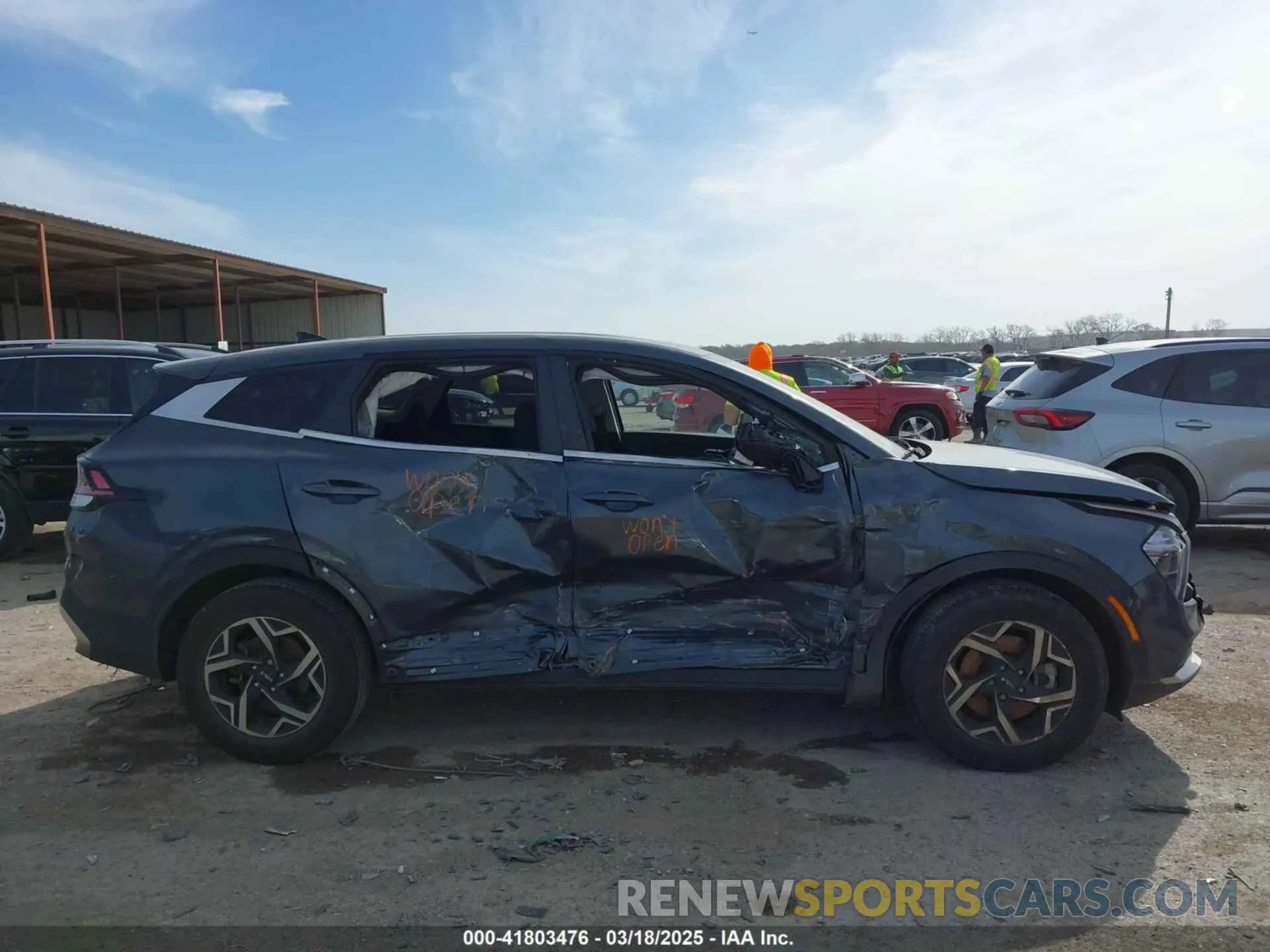 13 Photograph of a damaged car KNDPU3AF7P7037040 KIA SPORTAGE 2023