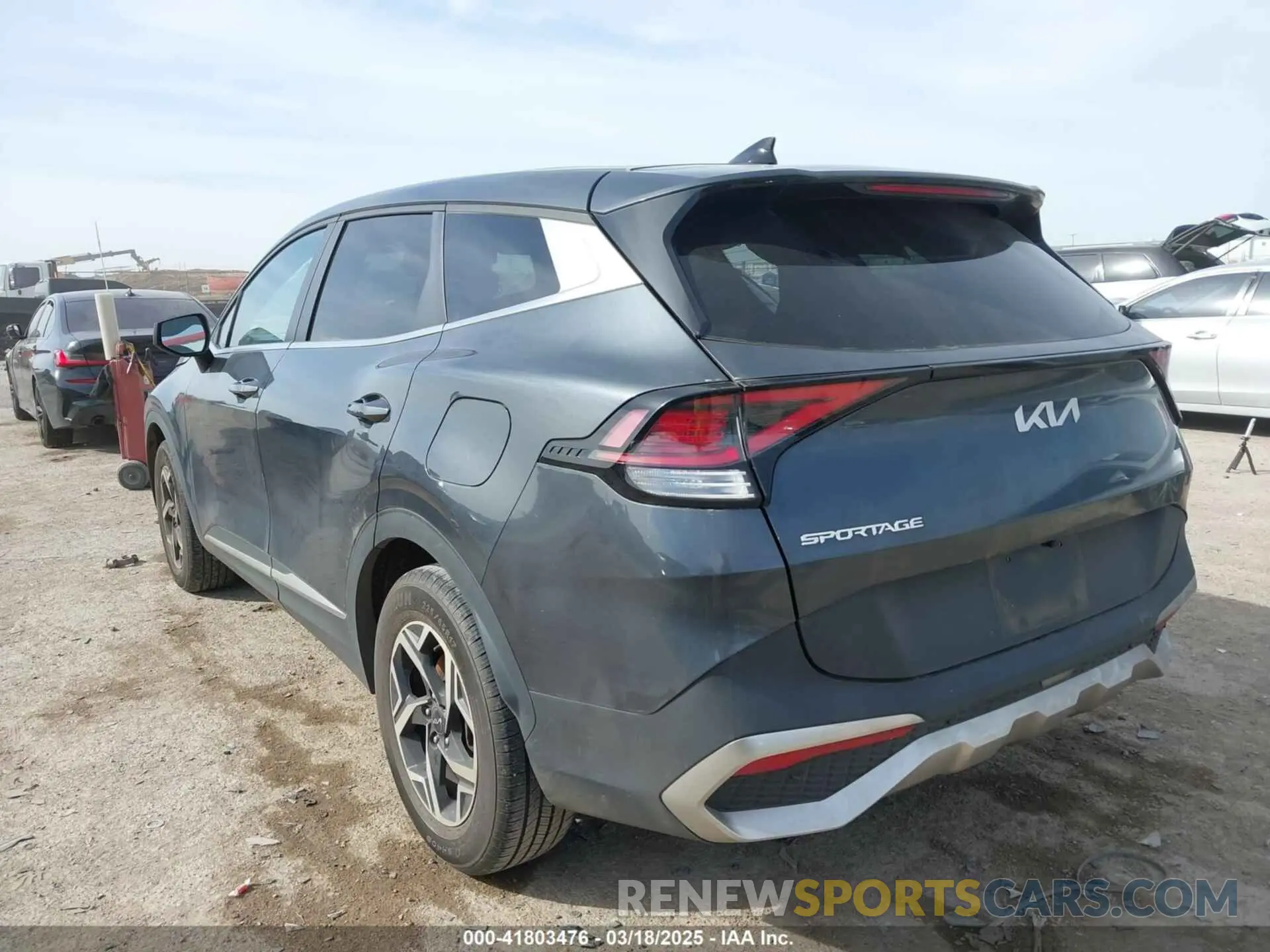 3 Photograph of a damaged car KNDPU3AF7P7037040 KIA SPORTAGE 2023