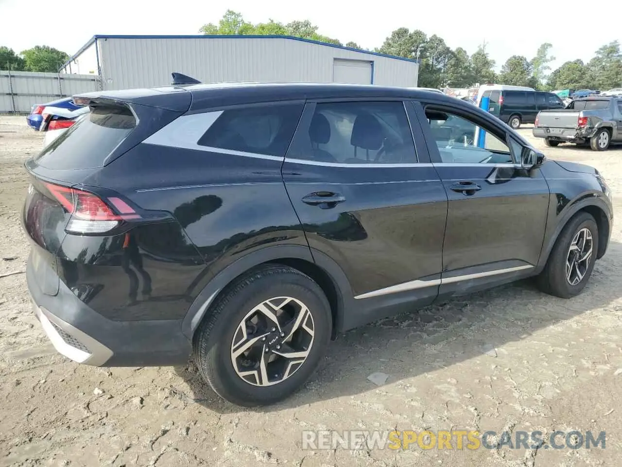 3 Photograph of a damaged car KNDPU3AF7P7042237 KIA SPORTAGE 2023