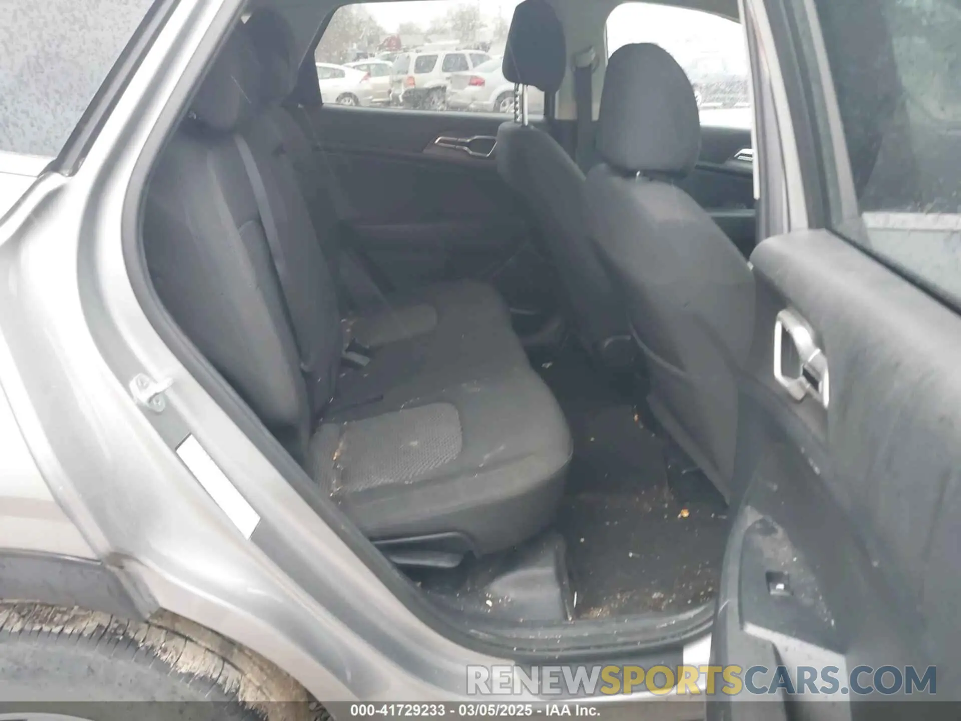 8 Photograph of a damaged car KNDPU3AF8P7034079 KIA SPORTAGE 2023
