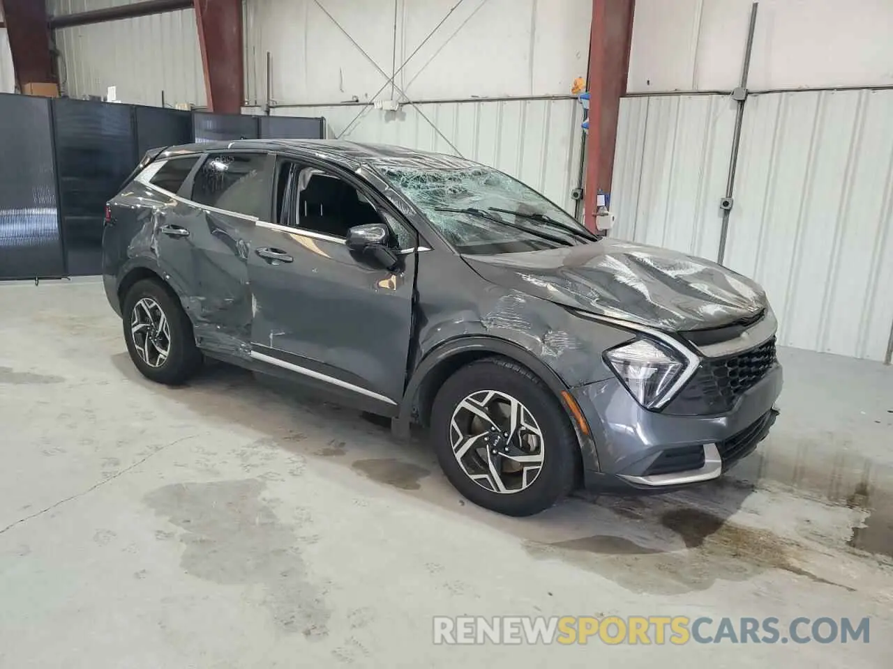 4 Photograph of a damaged car KNDPU3AF9P7128777 KIA SPORTAGE 2023