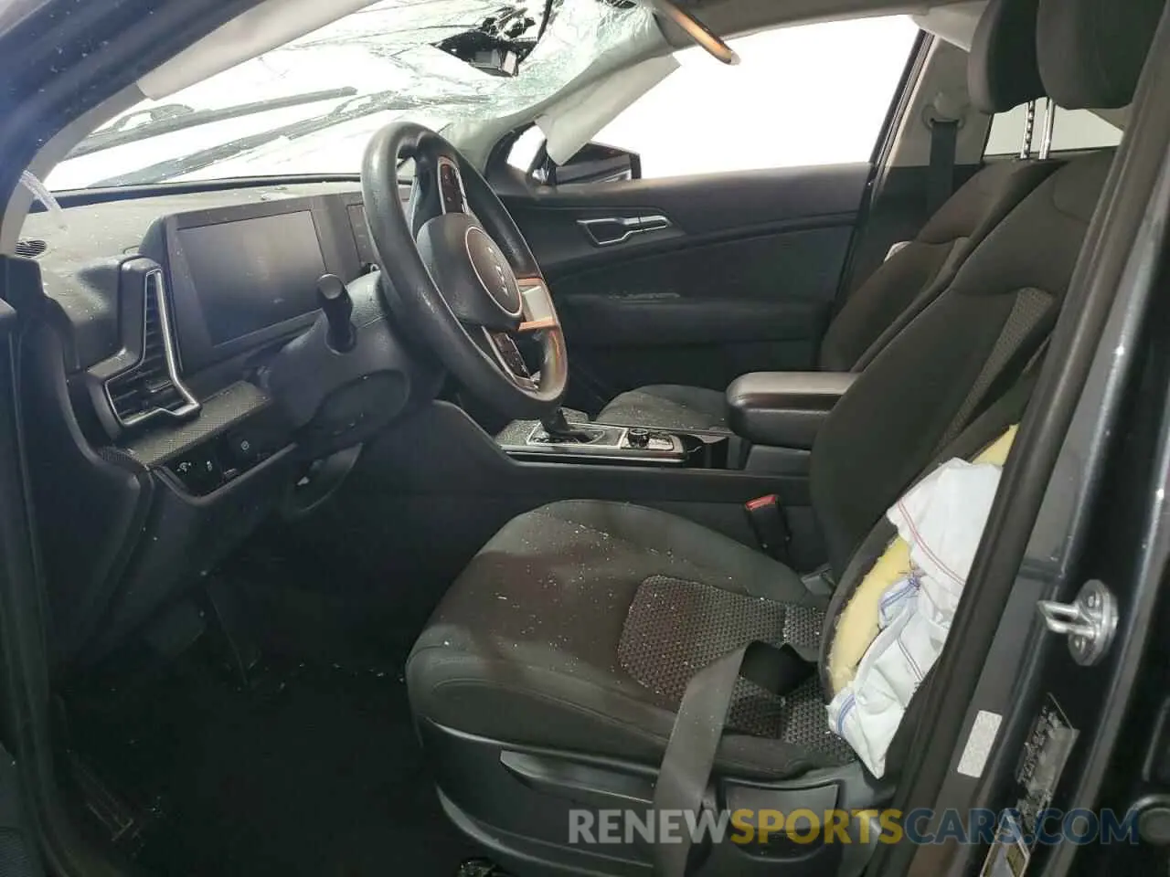 7 Photograph of a damaged car KNDPU3AF9P7128777 KIA SPORTAGE 2023