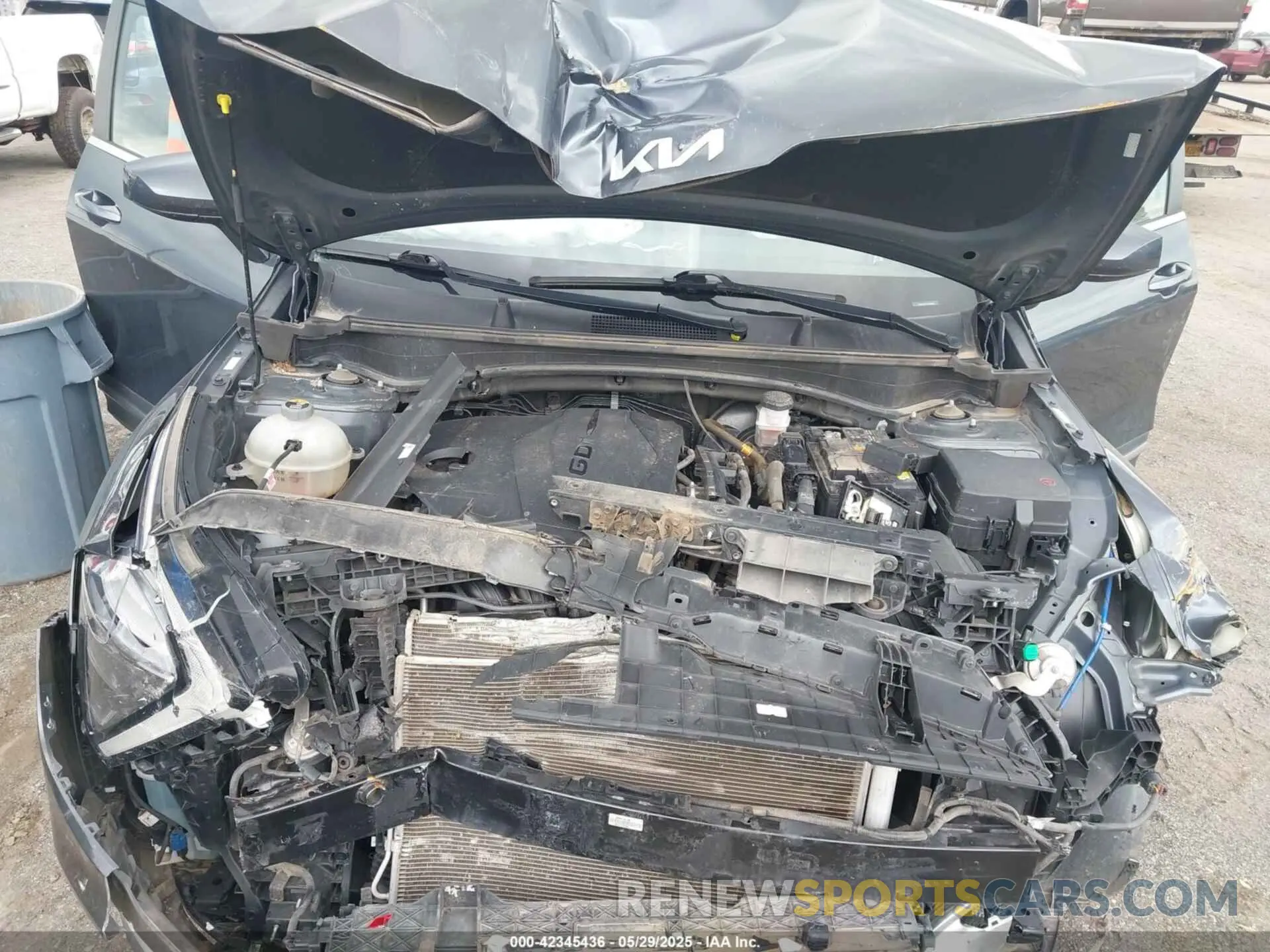 10 Photograph of a damaged car KNDPU3AFXP7034567 KIA SPORTAGE 2023