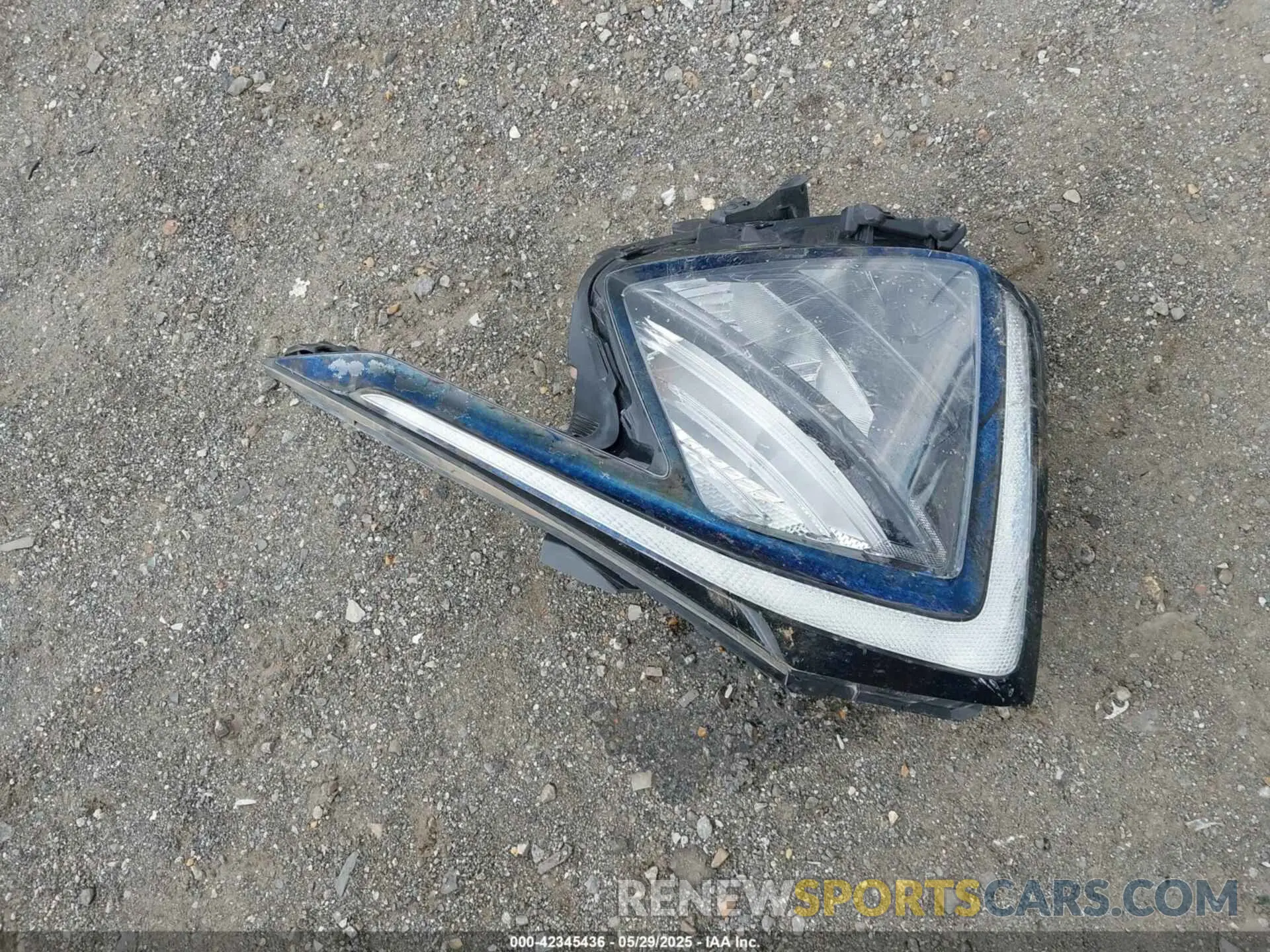 12 Photograph of a damaged car KNDPU3AFXP7034567 KIA SPORTAGE 2023