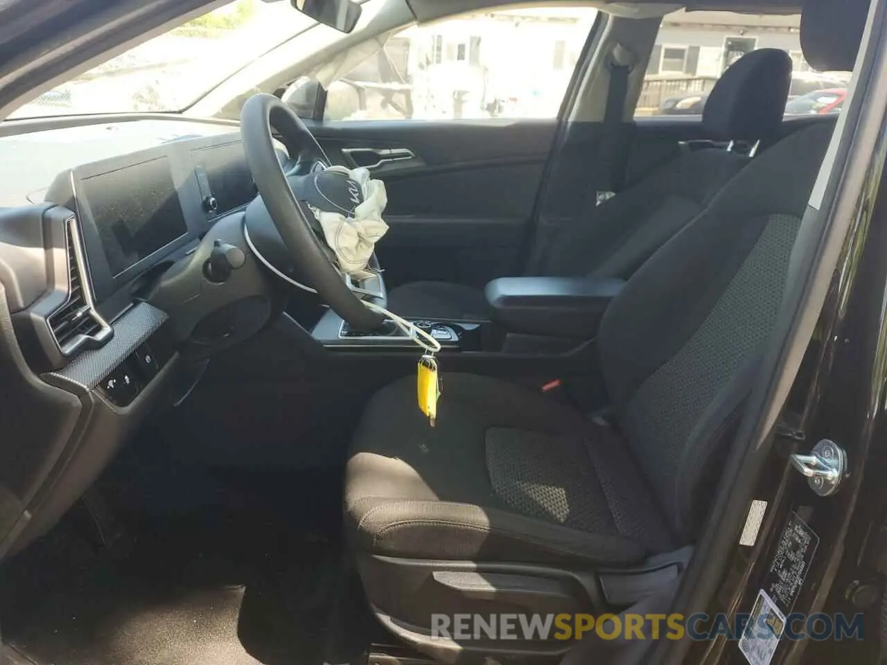7 Photograph of a damaged car KNDPU3AFXP7043303 KIA SPORTAGE 2023
