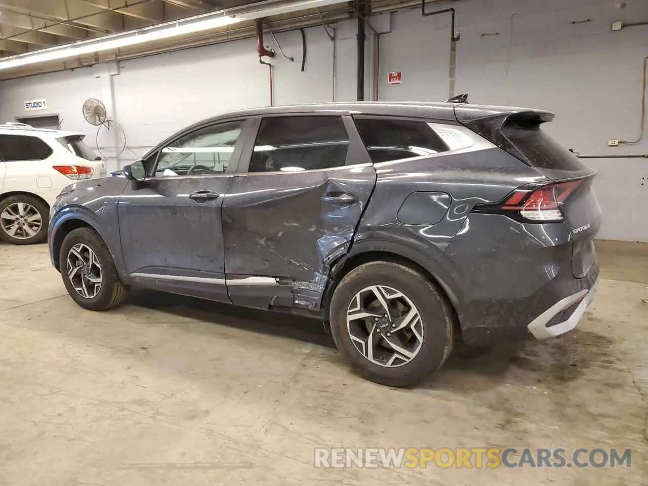 2 Photograph of a damaged car KNDPUCAF0P7064015 KIA SPORTAGE 2023