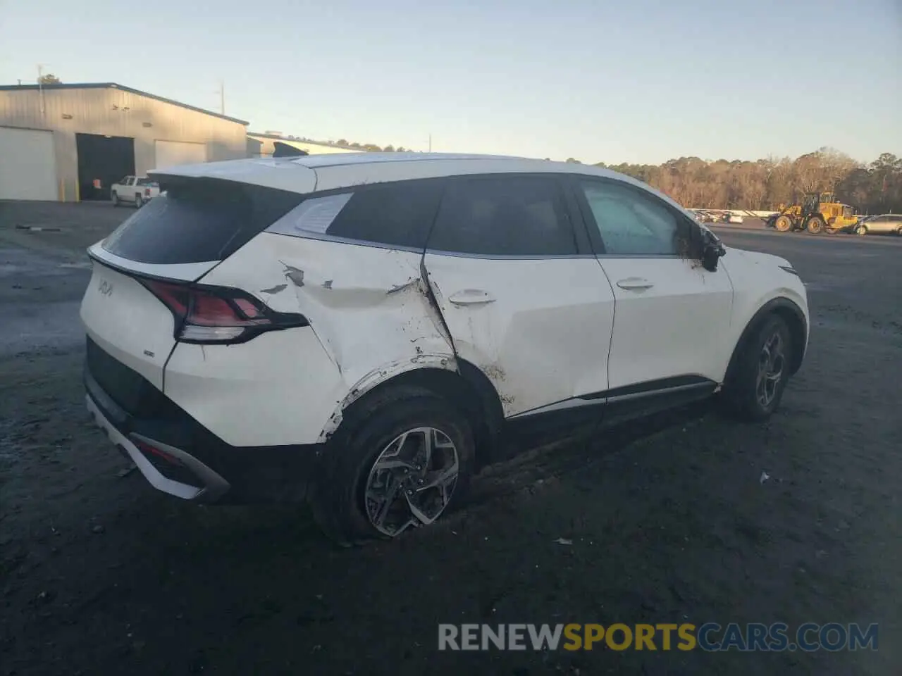 3 Photograph of a damaged car KNDPUCAF1P7086847 KIA SPORTAGE 2023
