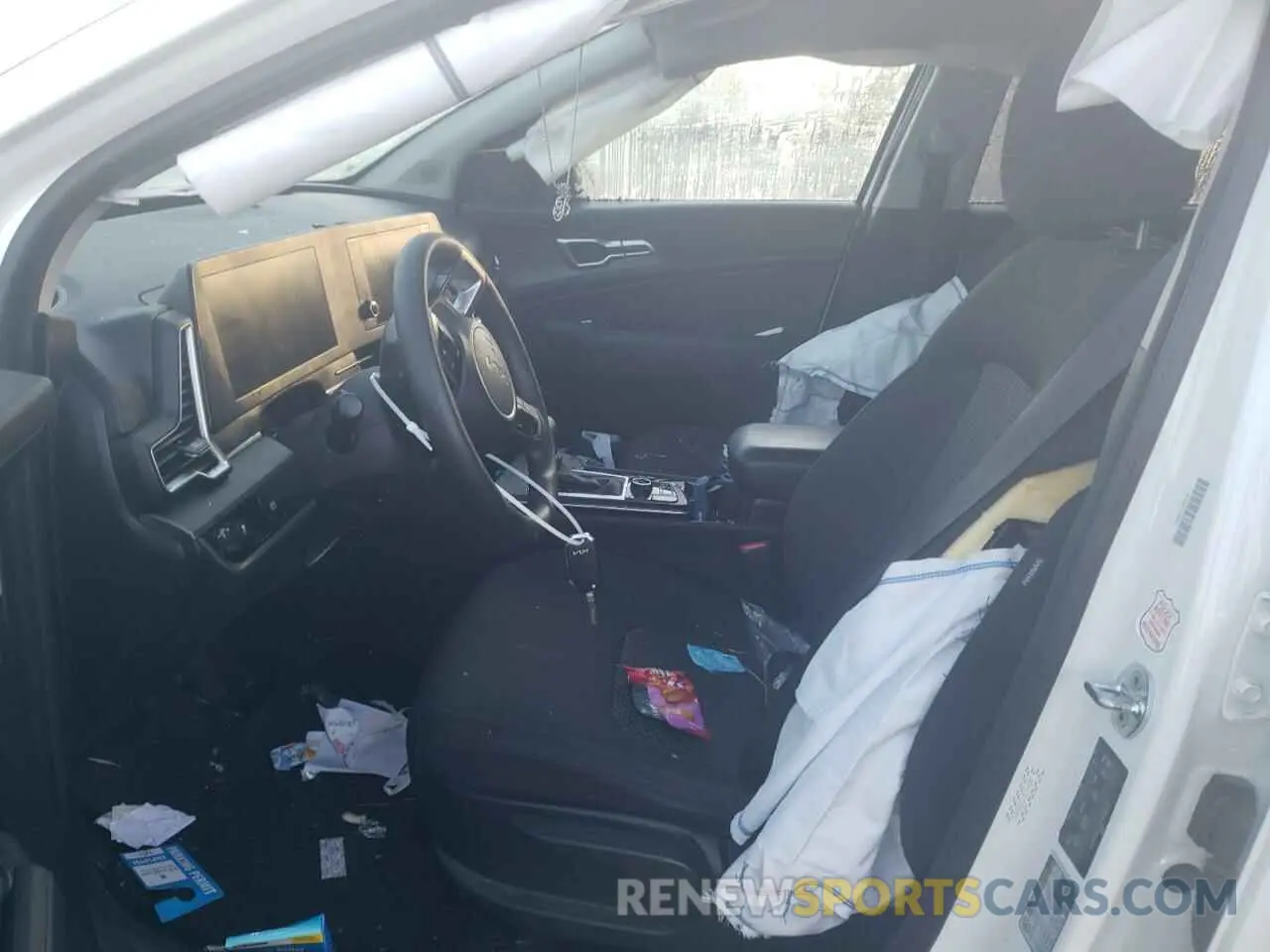 7 Photograph of a damaged car KNDPUCAF1P7086847 KIA SPORTAGE 2023
