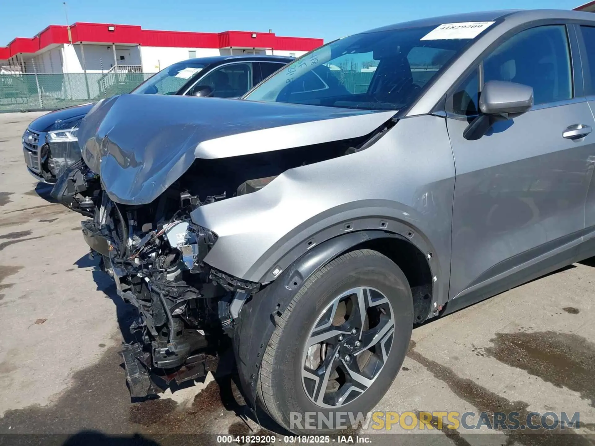 6 Photograph of a damaged car KNDPUCAF2P7153827 KIA SPORTAGE 2023