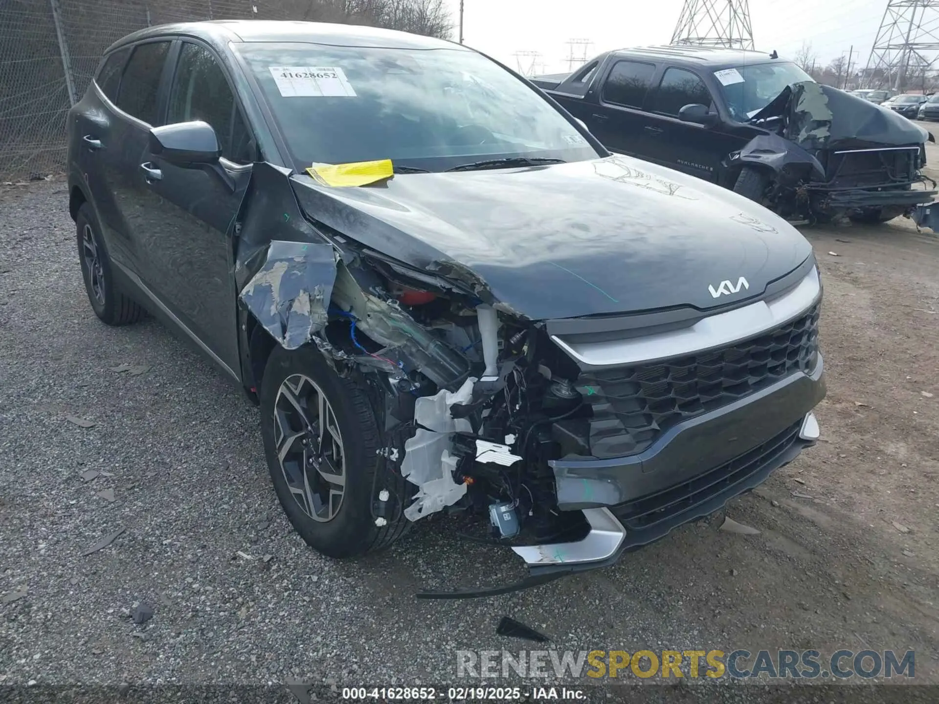 6 Photograph of a damaged car KNDPUCAF3P7098692 KIA SPORTAGE 2023