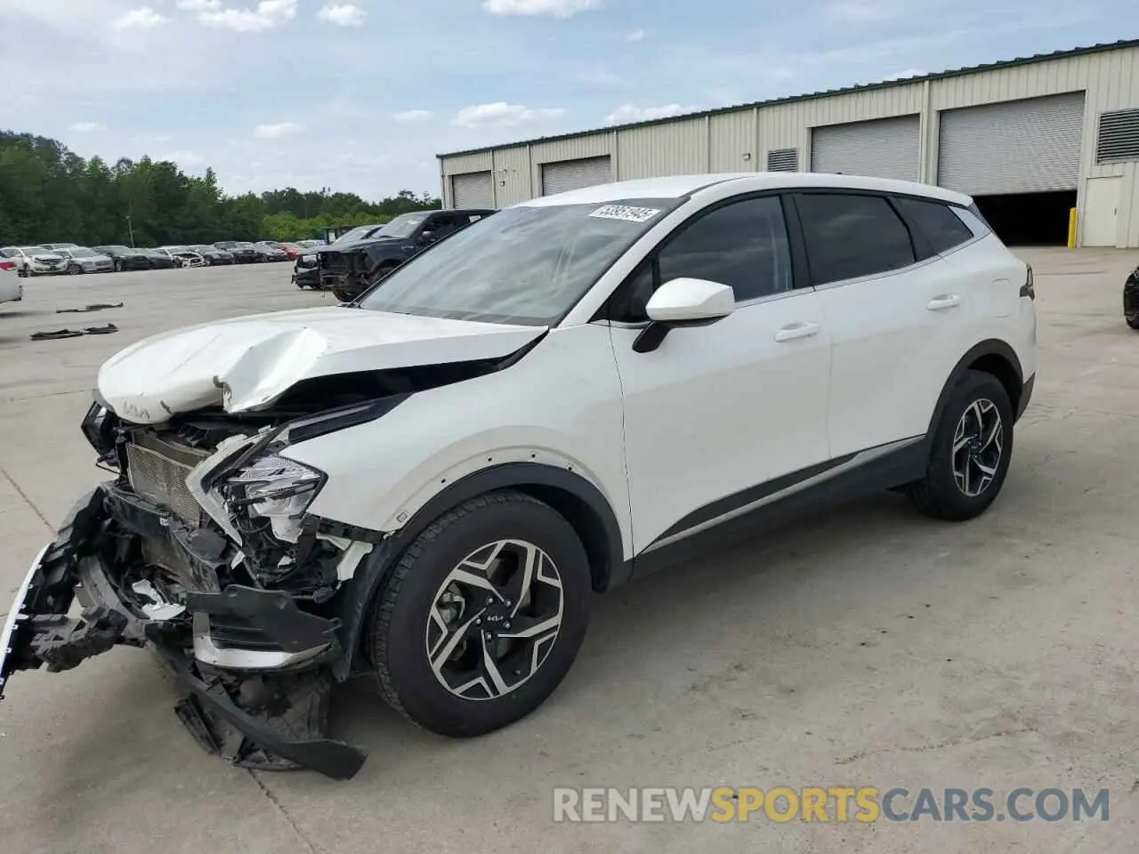 1 Photograph of a damaged car KNDPUCAF4P7206074 KIA SPORTAGE 2023