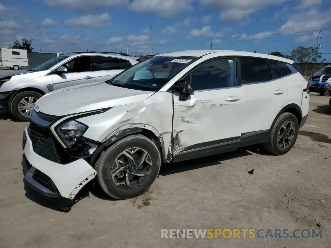 1 Photograph of a damaged car KNDPUCAF5P7165325 KIA SPORTAGE 2023