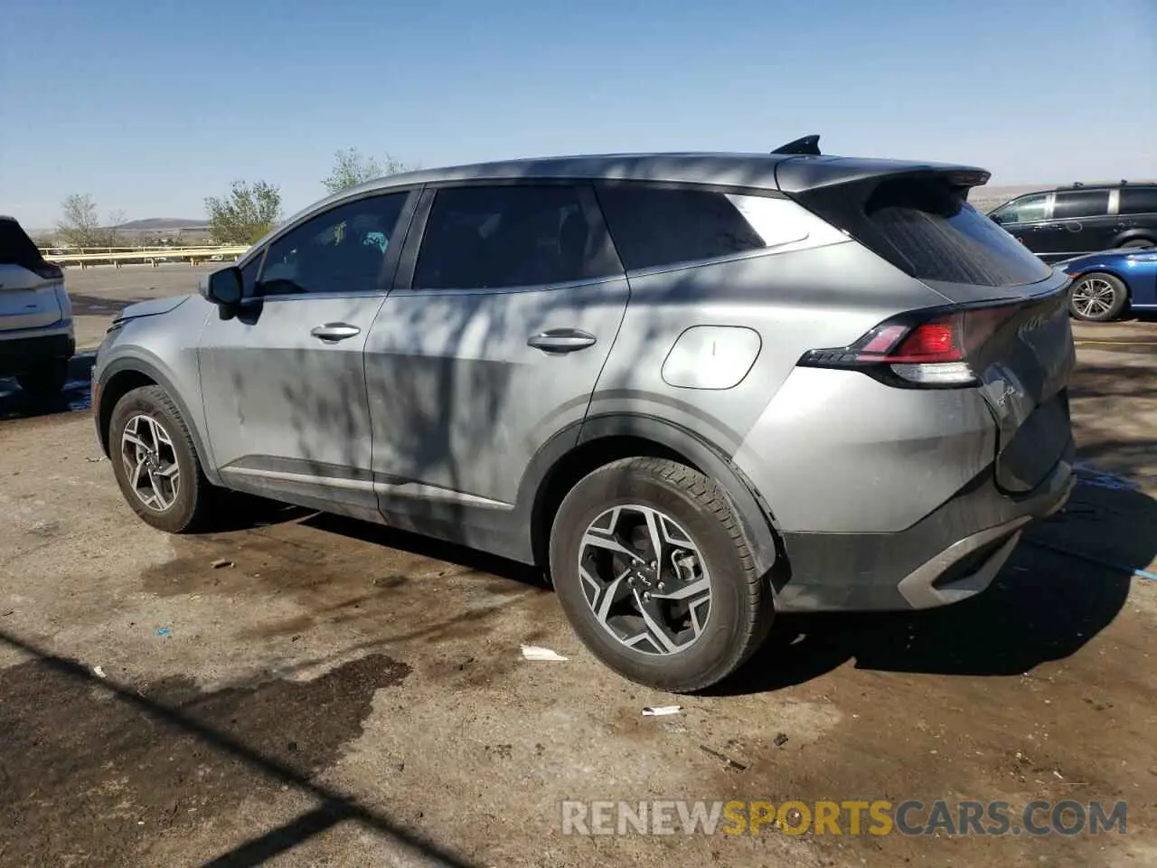 2 Photograph of a damaged car KNDPUCAF7P7166640 KIA SPORTAGE 2023