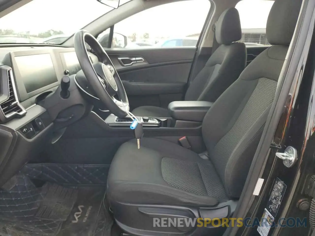 7 Photograph of a damaged car KNDPUCAFXP7073742 KIA SPORTAGE 2023