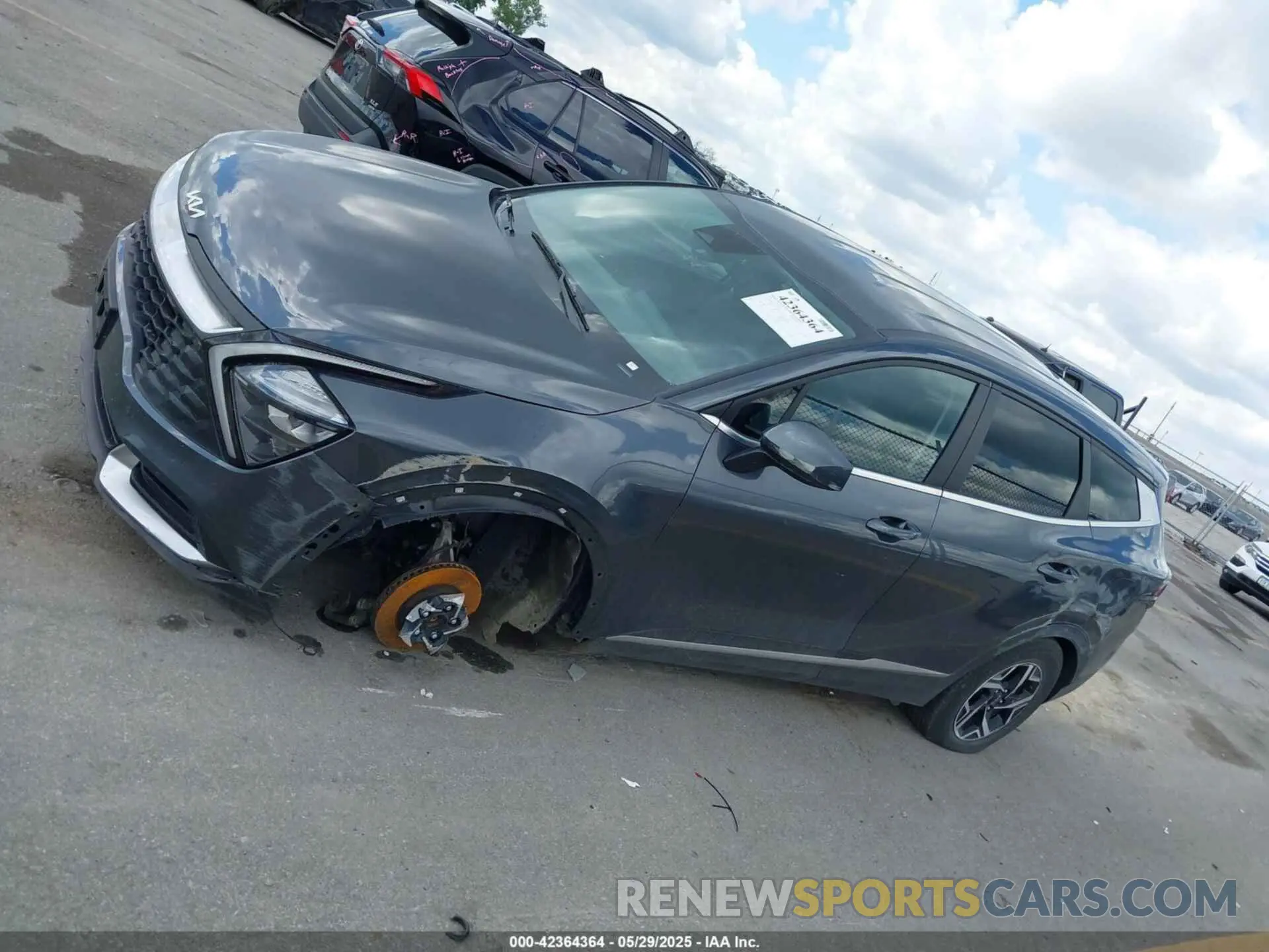 14 Photograph of a damaged car KNDPUCAFXP7162209 KIA SPORTAGE 2023
