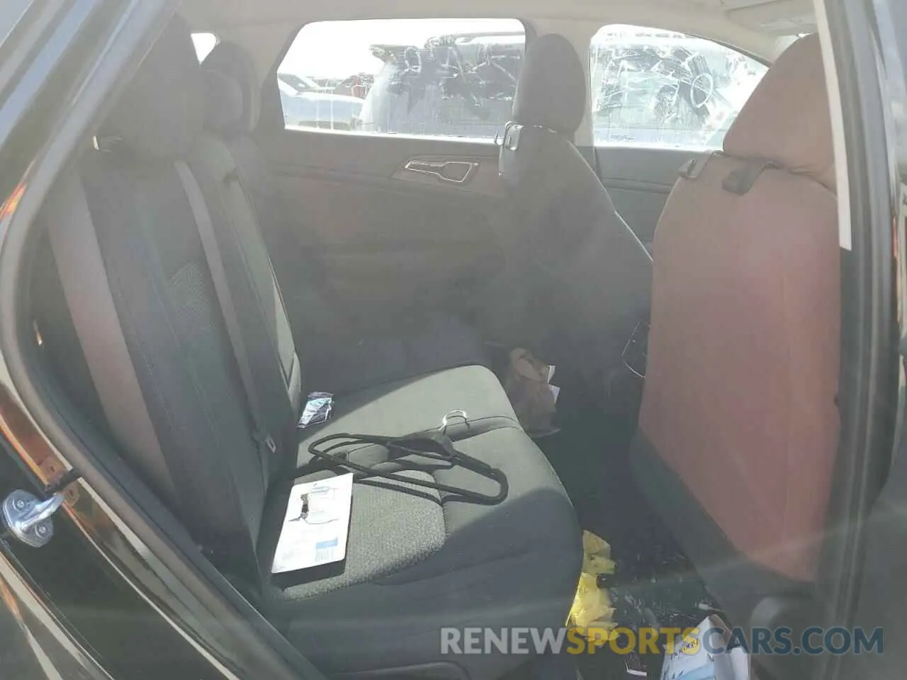 11 Photograph of a damaged car KNDPUCAFXP7166583 KIA SPORTAGE 2023