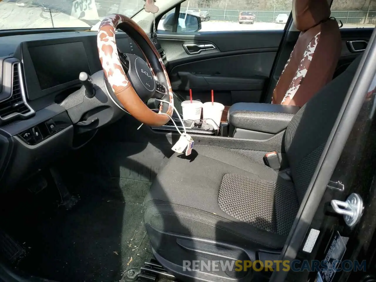 7 Photograph of a damaged car KNDPUCAFXP7166583 KIA SPORTAGE 2023