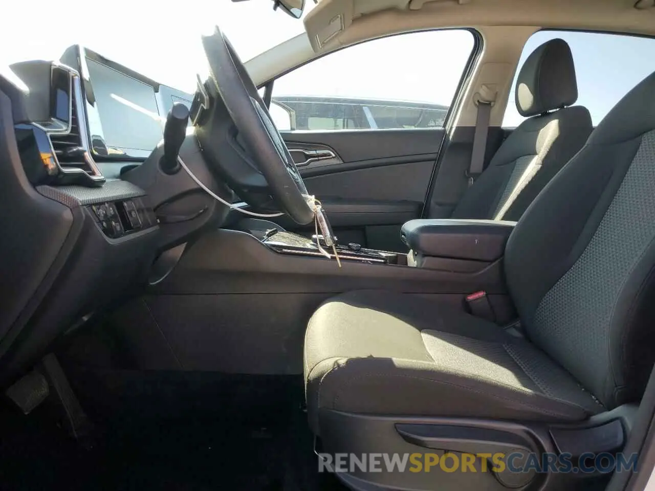 7 Photograph of a damaged car KNDPUCAG1P7030352 KIA SPORTAGE 2023