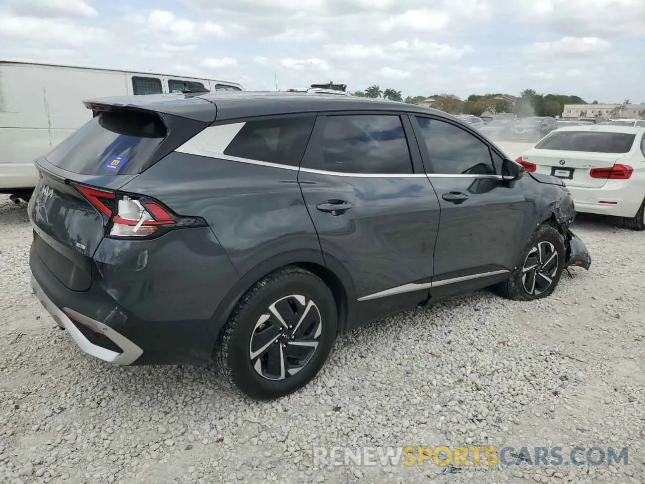 3 Photograph of a damaged car KNDPUCAG3P7052790 KIA SPORTAGE 2023