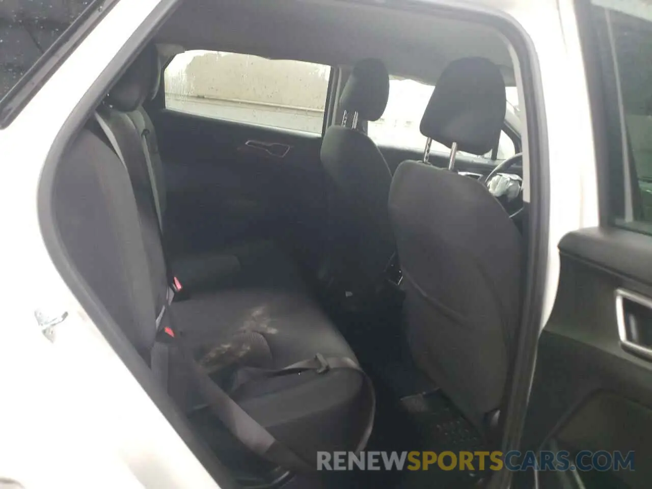 10 Photograph of a damaged car KNDPUCAG4P7082445 KIA SPORTAGE 2023