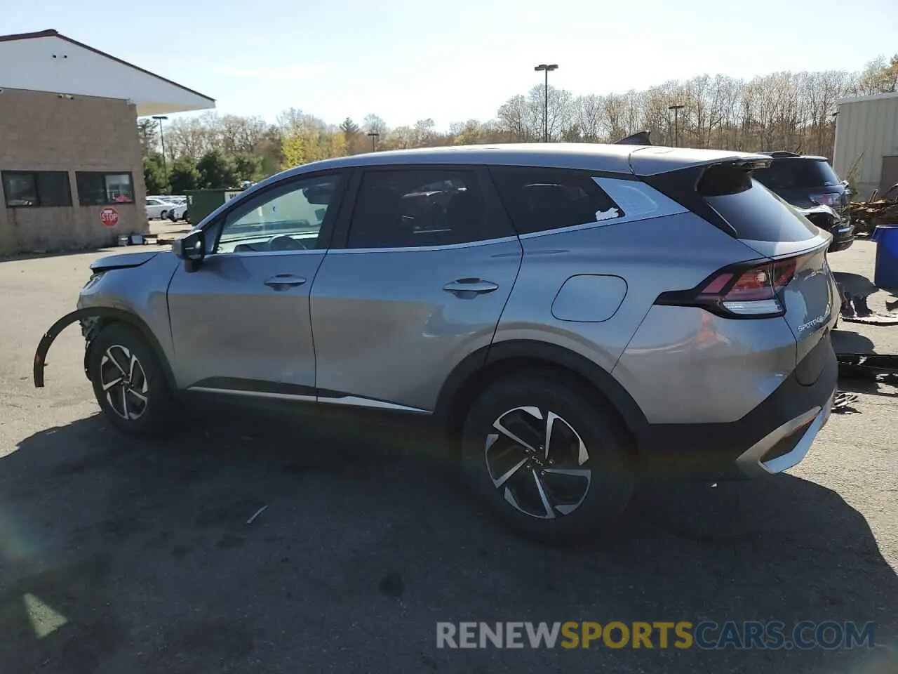 2 Photograph of a damaged car KNDPUCAG5P7016826 KIA SPORTAGE 2023