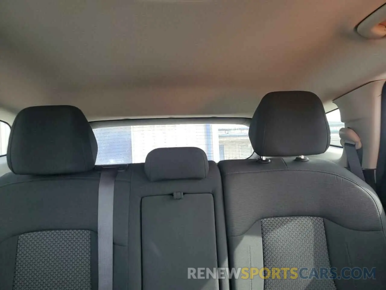 10 Photograph of a damaged car KNDPUCAG5P7075794 KIA SPORTAGE 2023