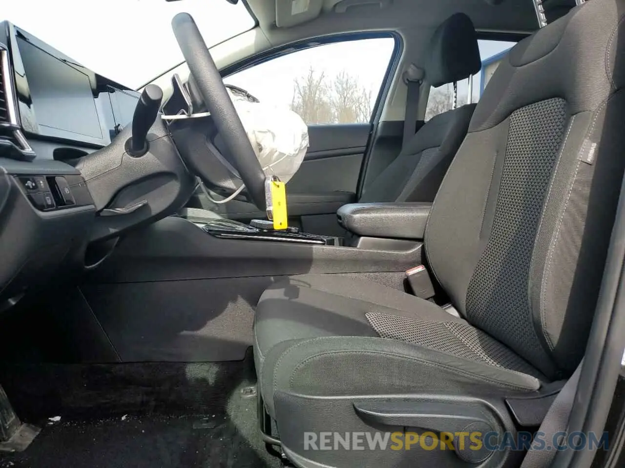 7 Photograph of a damaged car KNDPUCAG5P7075794 KIA SPORTAGE 2023